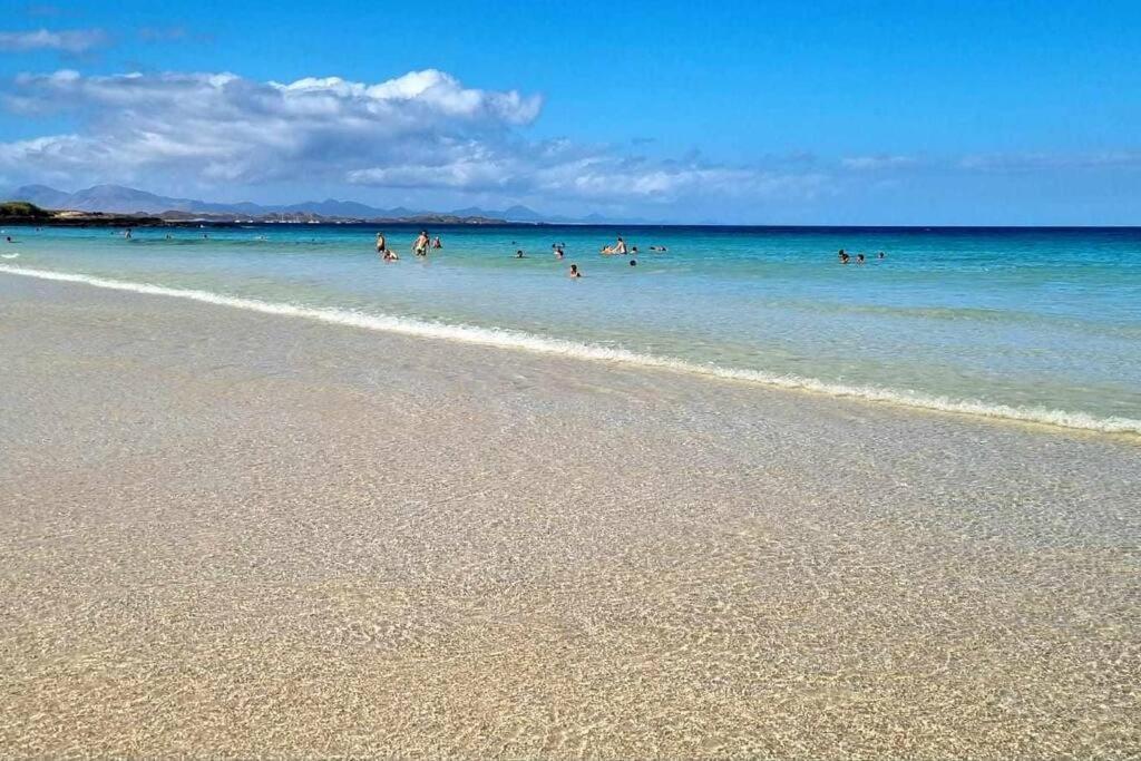 Appartamento Frangipani Con Terrazza E Piscina Corralejo Eksteriør bilde